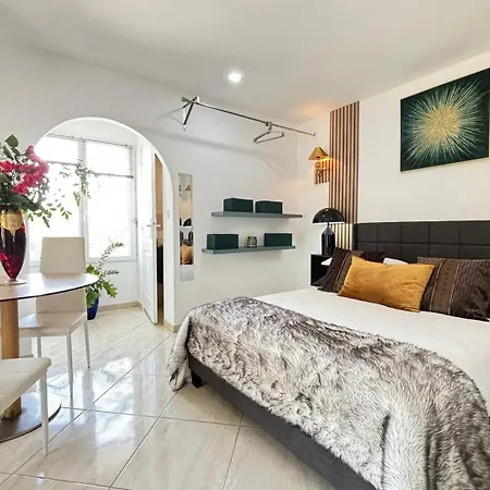 Caron Riviera Saint-Raphael (Var)