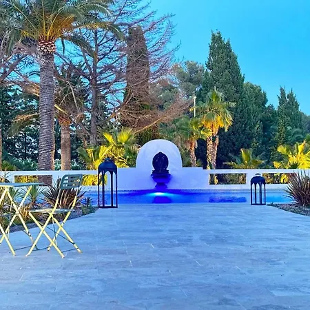 Le Manoir Provencale Avec Piscine Saint-Raphael (Var)