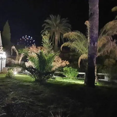 Le Manoir Provencale Avec Piscine * Saint-Raphael (Var)