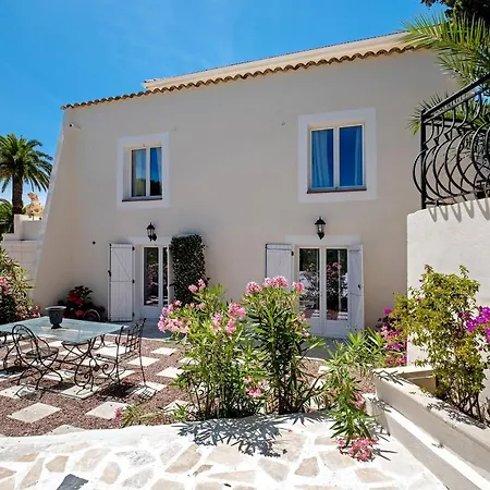 Le Manoir Provencale Avec Piscine