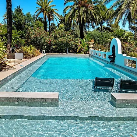 Le Manoir Provencale Avec Piscine Saint-Raphael (Var)